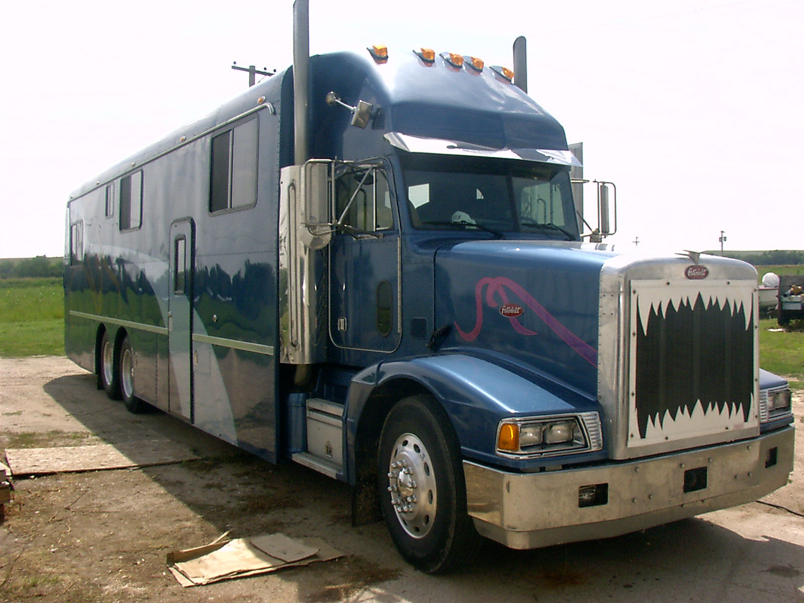 Semi Trailer Truck Cake Ideas and Designs